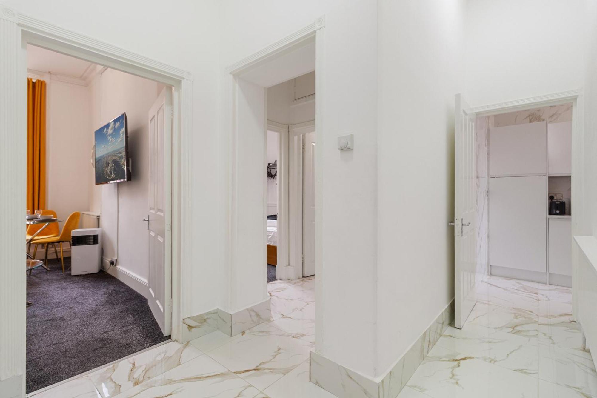 Oxford Street Chic Retreat - Unparalleled Elegance And Urban Comfort! Gc1 London Eksteriør billede